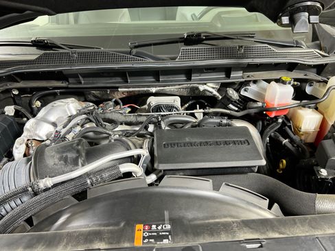 Used 2024 Chevrolet Silverado 2500 LTZ w/ LTZ Convenience Package AWD/4WD image 32