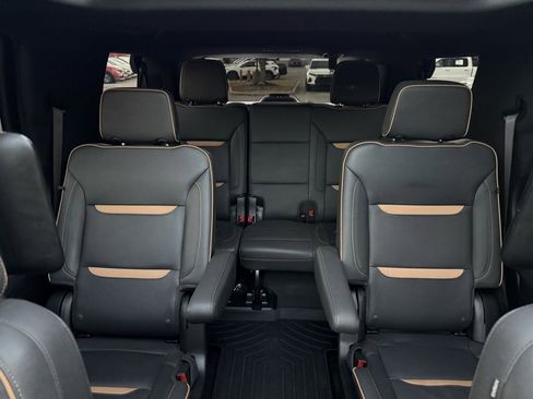 Used 2024 GMC Yukon AT4 w/ AT4 Premium Package image 40