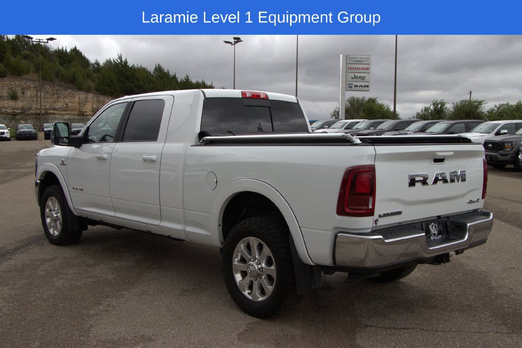 Used 2025 RAM 2500 Laramie w/ Safety Group AWD/4WD image 4