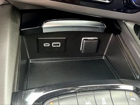 Used 2023 Buick Envision Preferred FWD image 16