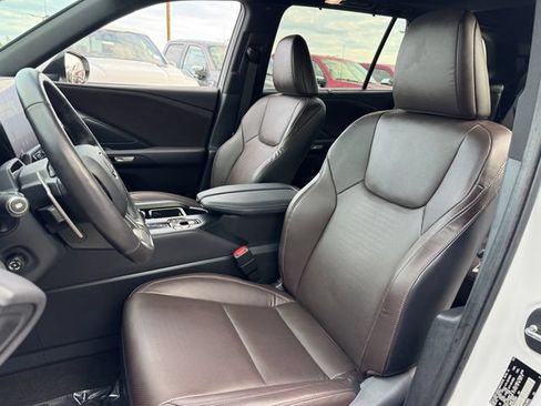 Used 2024 Lexus TX 350 AWD w/ Captains Chair Package image 14