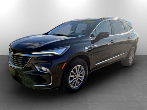 Used 2024 Buick Enclave Premium image 12