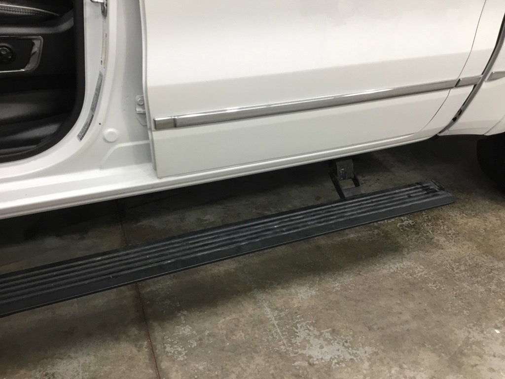 Used 2022 RAM 1500 Limited w/ Body Color Bumper Group AWD/4WD image 4