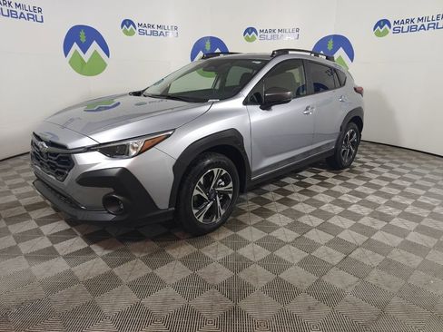 Used 2025 Subaru Crosstrek 2.0i Premium image 5