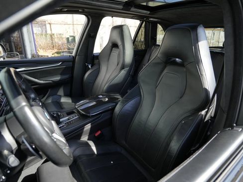 Used 2016 BMW X5 M image 29