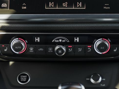 Certified 2023 Audi Q3 2.0T Premium Plus w/ Premium Plus Package image 12