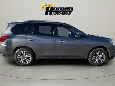 Used 2019 Nissan Pathfinder SL image 6