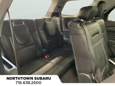 Used 2020 Ford Explorer Limited w/ Equipment Group 310A AWD/4WD image 22
