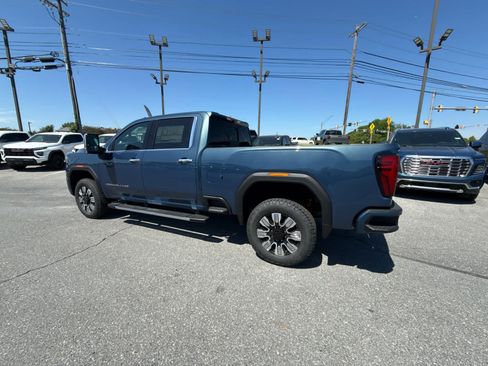 New 2026 GMC Sierra 3500 Denali w/ Denali Reserve Package AWD/4WD image 6
