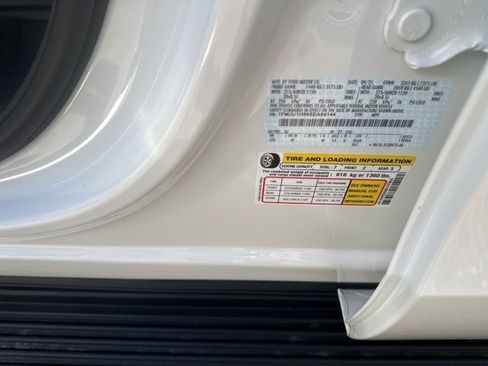 New 2025 Ford Expedition Active image 36