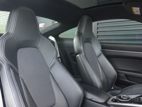 Certified 2022 Porsche 911 Carrera S RWD image 29