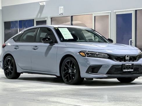 Used 2024 Honda Civic Sport image 6