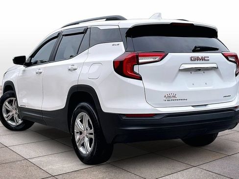 Used 2024 GMC Terrain SLE w/ Driver Convenience Package AWD/4WD image 11