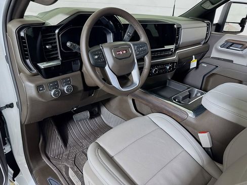 New 2026 GMC Sierra 3500 SLT w/ SLT Convenience Package AWD/4WD image 5