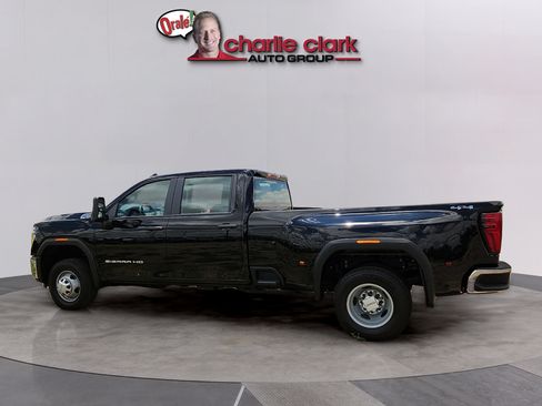 New 2026 GMC Sierra 3500 Pro AWD/4WD image 2