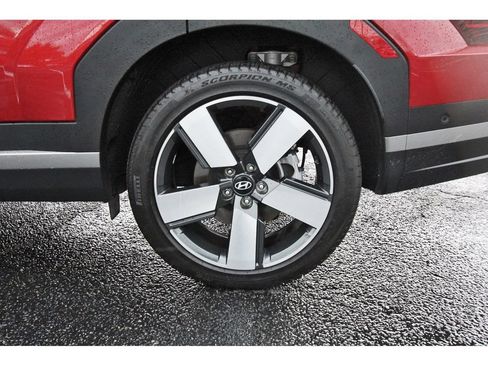 Used 2025 Hyundai Santa Fe Limited AWD/4WD image 33