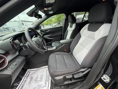 New 2026 Chevrolet Trax RS FWD image 30