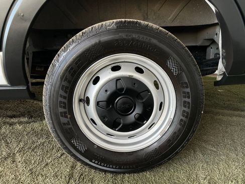 Used 2022 Ford Transit 150 Medium Roof image 7