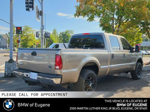 Used 2006 Ford F250 XLT AWD/4WD image 3