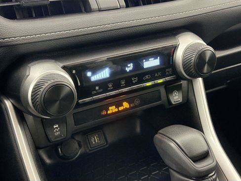 Used 2025 Toyota RAV4 LE FWD image 23