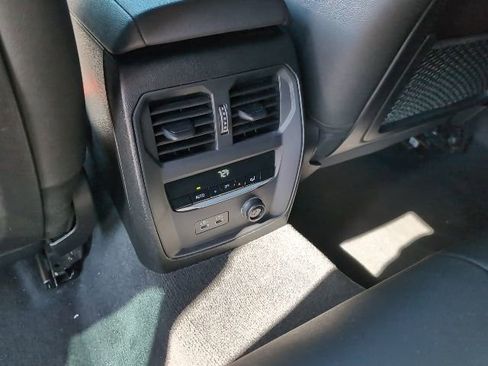 Used 2020 BMW 330i Sedan w/ Convenience Package image 26