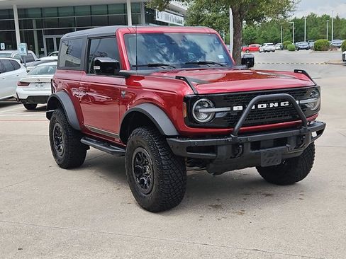 Used 2021 Ford Bronco First Edition image 3