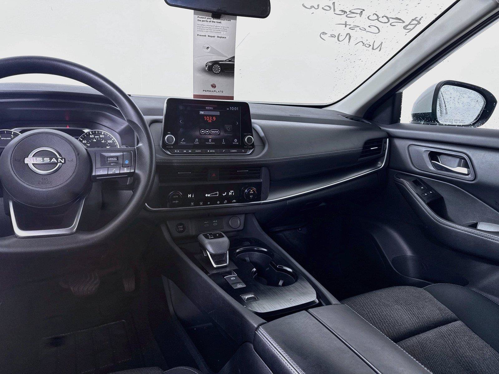 Used 2024 Nissan Rogue SV FWD image 21