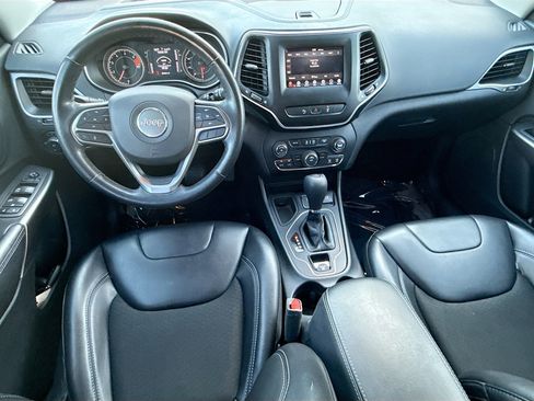Used 2021 Jeep Cherokee Latitude Plus FWD image 14