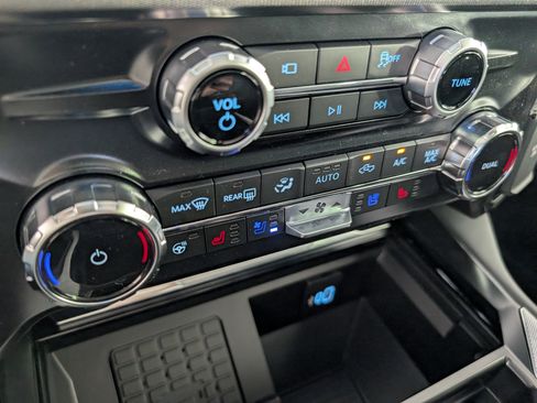 New 2025 Ford F350 Platinum image 16