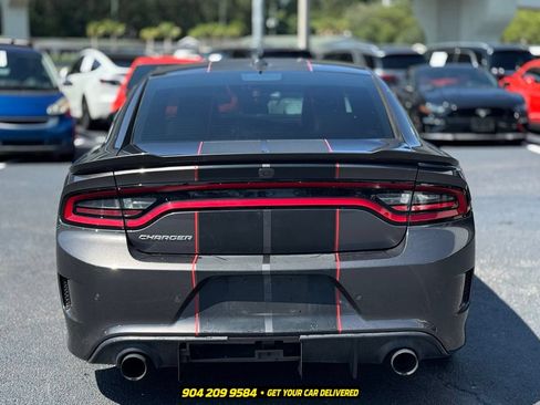 Used 2020 Dodge Charger R/T w/ Plus Group RWD image 5