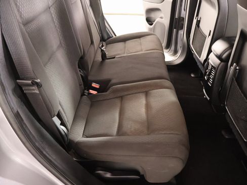 Used 2021 Jeep Grand Cherokee Laredo image 13