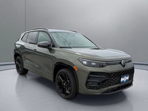 New 2026 Volkswagen Tiguan SE R-Line AWD/4WD image 1