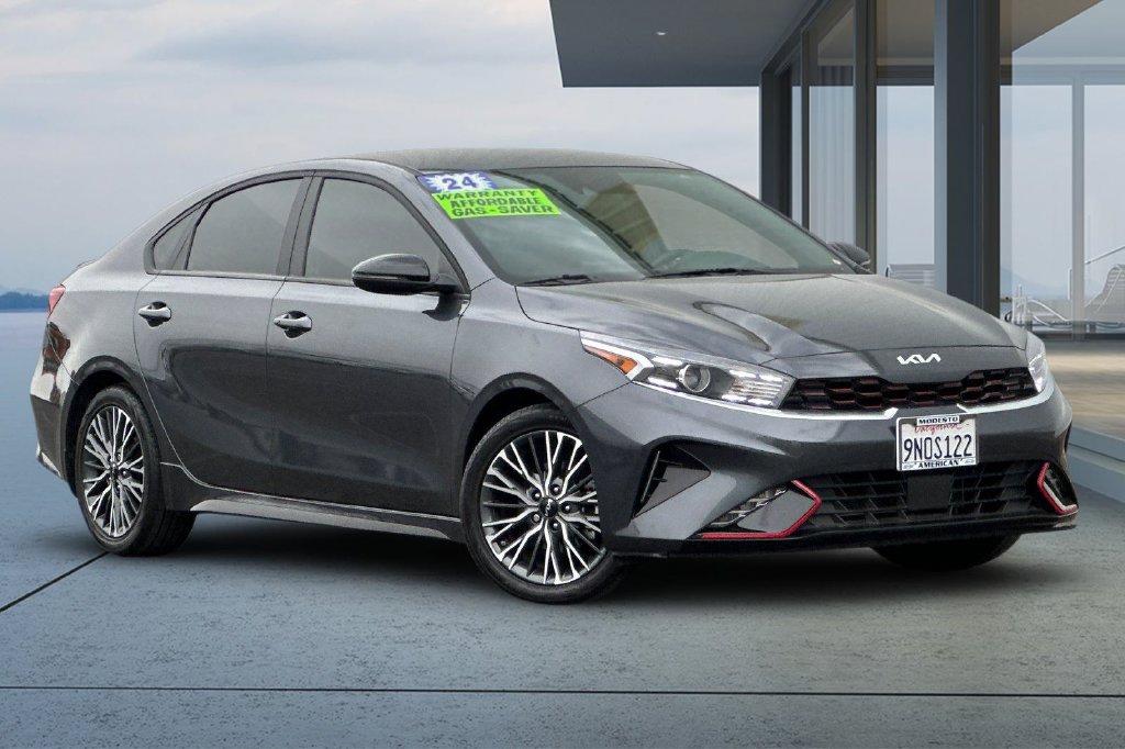 Used 2024 Kia Forte GT-Line FWD image 2