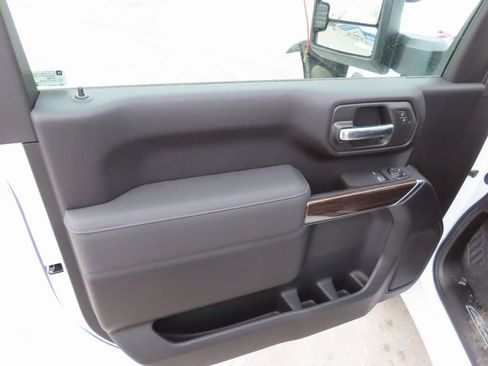 New 2026 Chevrolet Silverado 2500 LT w/ Convenience Package AWD/4WD image 23