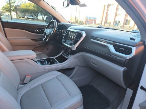 Used 2021 GMC Acadia SLT image 16