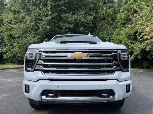 New 2026 Chevrolet Silverado 2500 High Country AWD/4WD image 3