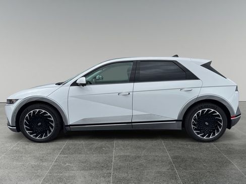 Used 2024 Hyundai Ioniq 5 Limited AWD/4WD image 3