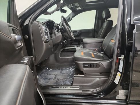 Used 2021 GMC Sierra 1500 AT4 w/ AT4 Premium Package AWD/4WD image 12