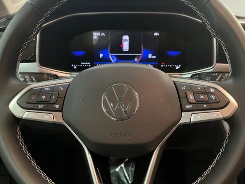New 2026 Volkswagen Taos SE AWD/4WD image 20
