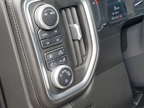 Used 2020 GMC Sierra 1500 Elevation w/ Elevation Value Package AWD/4WD image 8