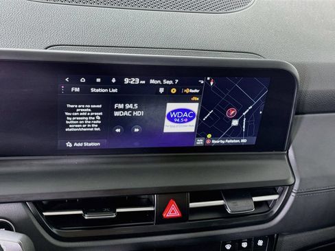 Used 2025 Kia Seltos EX AWD/4WD image 6