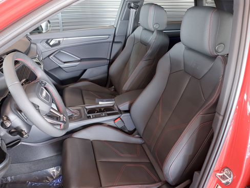 New 2025 Audi Q3 2.0T Premium Plus image 8