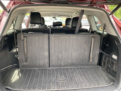 Used 2019 Toyota Highlander Plus FWD image 22