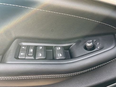 New 2026 Jeep Grand Cherokee L Limited image 16