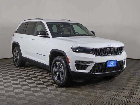 Used 2023 Jeep Grand Cherokee 4WD 4xe image 66