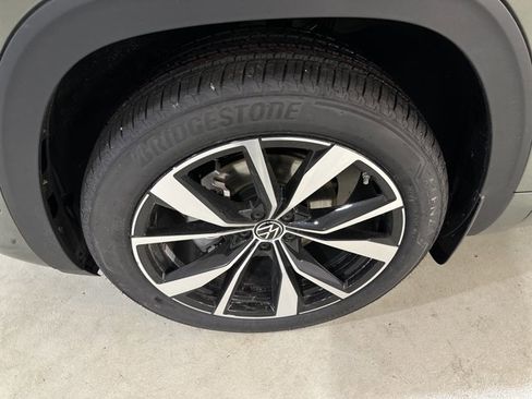 New 2026 Volkswagen Atlas Cross Sport SEL Premium R-Line AWD/4WD image 11