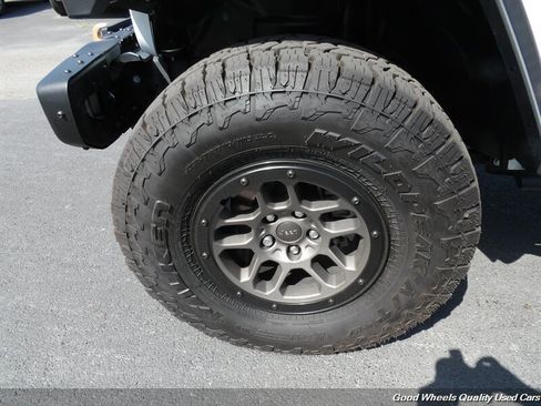 Used 2023 Jeep Wrangler Unlimited Rubicon 392 w/ Xtreme Recon 35" Tire Package AWD/4WD image 11