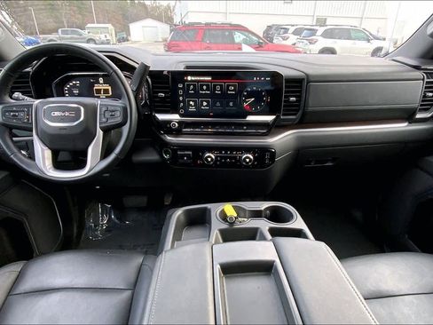 Used 2025 GMC Sierra 1500 SLT image 14