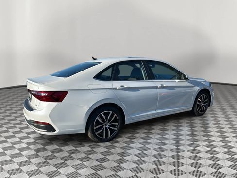 New 2026 Volkswagen Jetta SE image 3