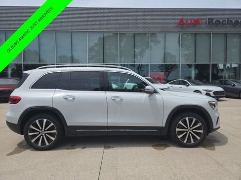 Used 2022 Mercedes-Benz GLB 250 4MATIC image 6